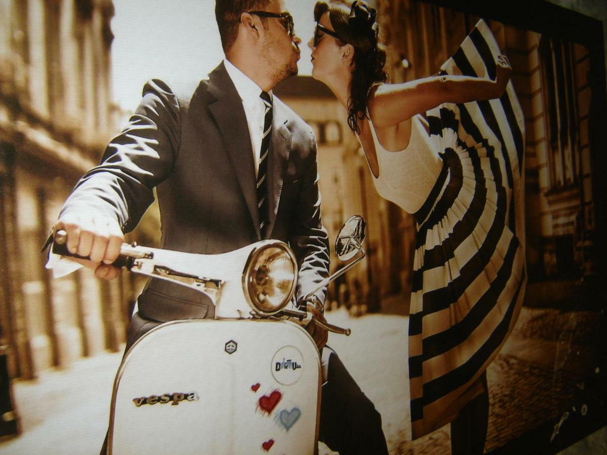 La Dolce Vita B&B นอลี ภายนอก รูปภาพ