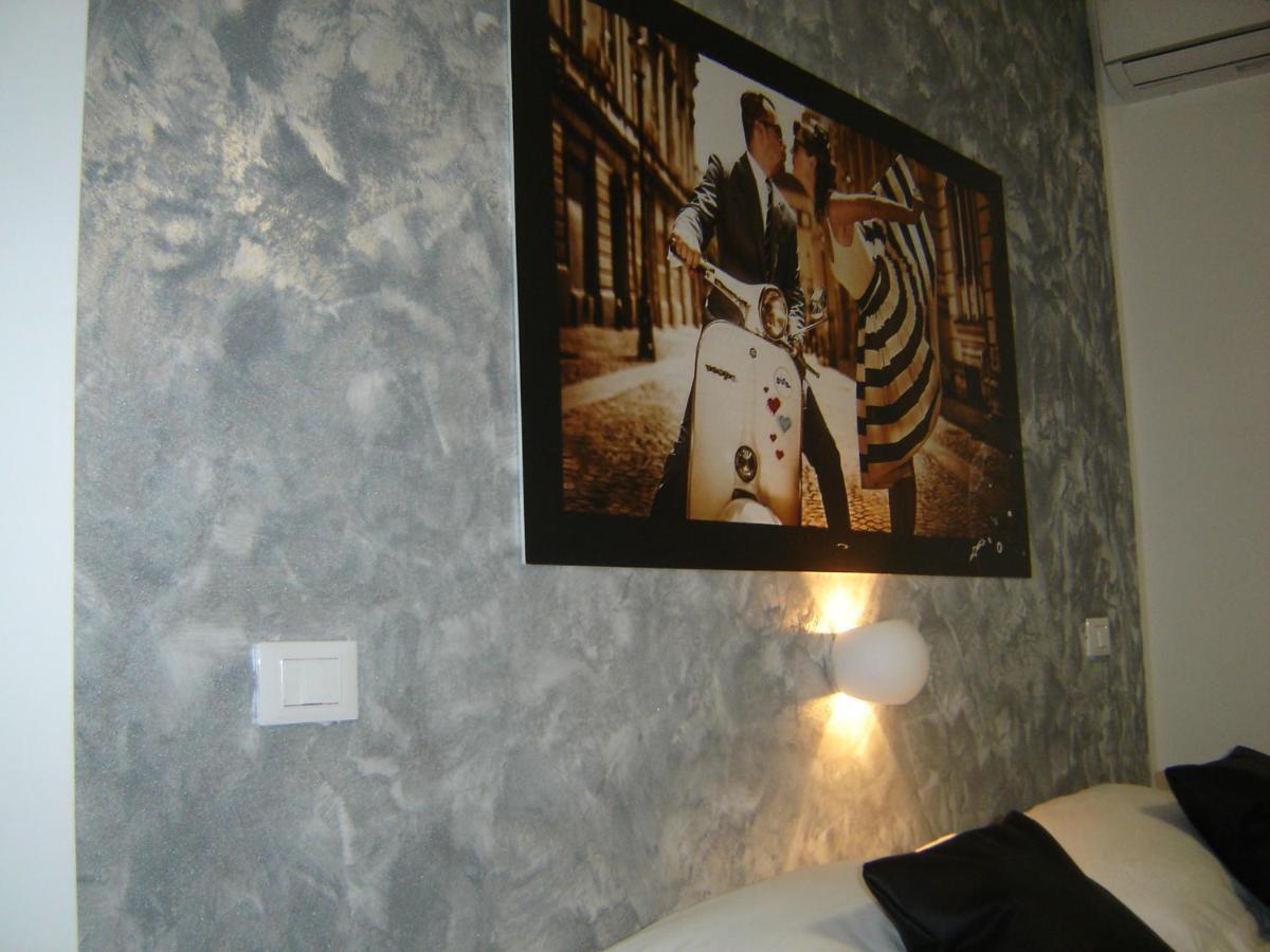 La Dolce Vita B&B นอลี ภายนอก รูปภาพ