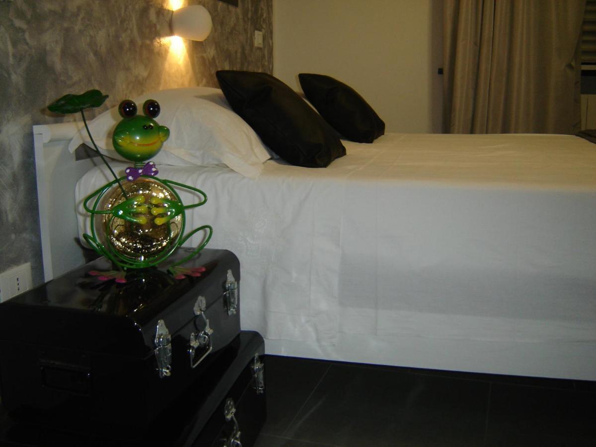 La Dolce Vita B&B นอลี ภายนอก รูปภาพ